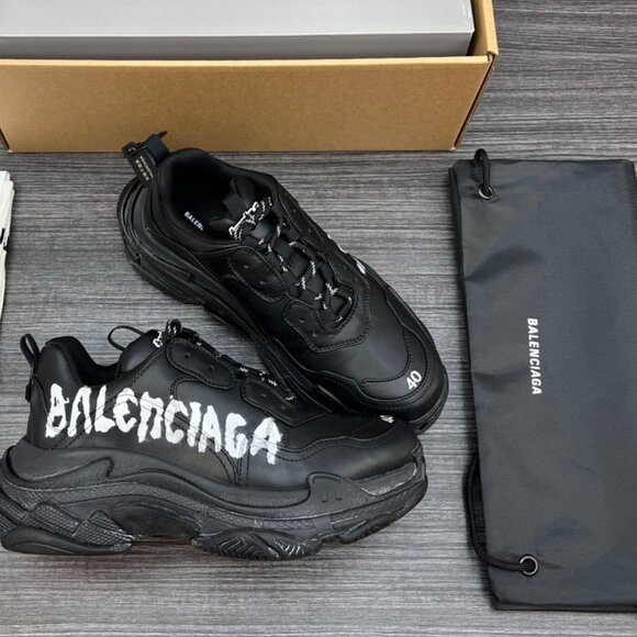 Balenciaga Triple Sneakers Size 40 - Picture 1 of 7